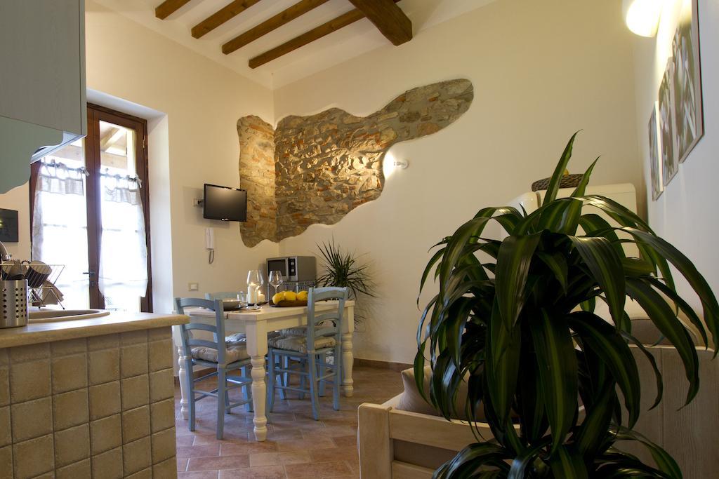 Il Bottaccio Casa Di Campagna Venturina Terme Habitación foto